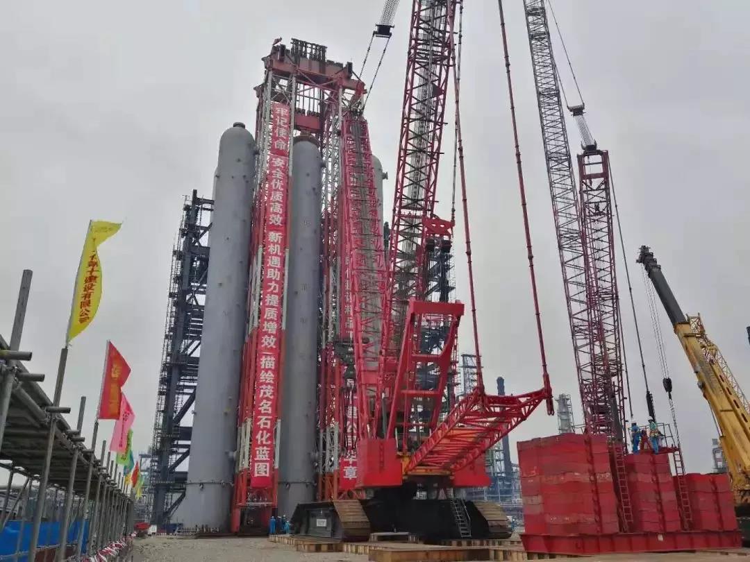 Success hoisting of three Big Macs of Shijian Maoming Petrochemical.jpg